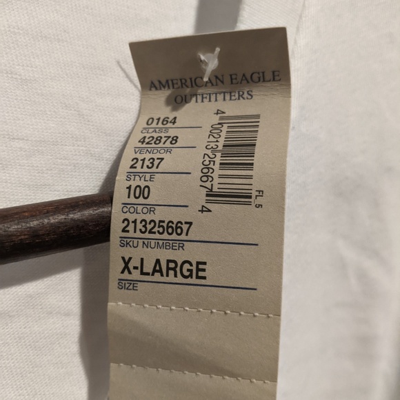 AE American Eagle T-Shirt V-Neck Vintage Design Men's XL Ar… - Picture 7 of 8
